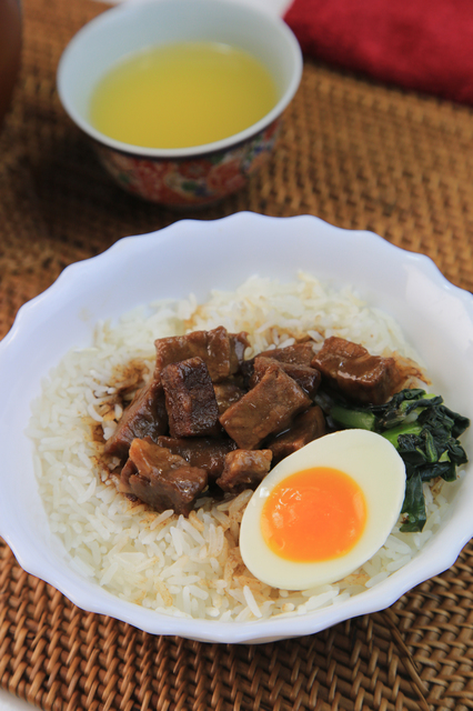 魯肉飯(ルーローファン)