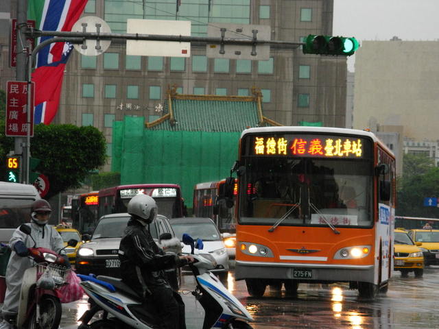 バスの乗り方(台北）