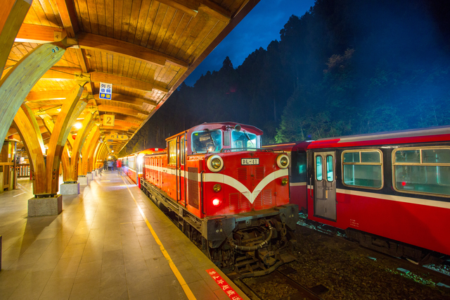 電車のチケットを事前予約する